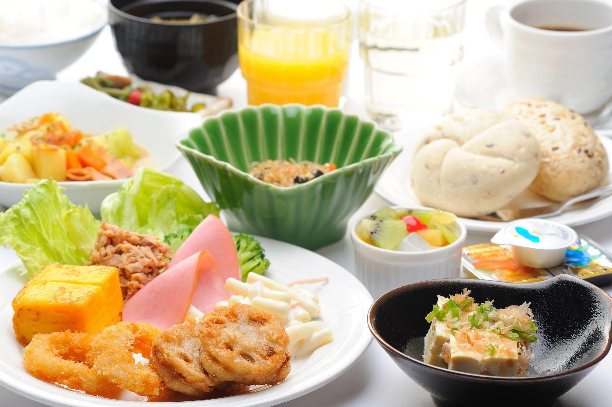Hotel Route-Inn Gifukencho Minami מראה חיצוני תמונה